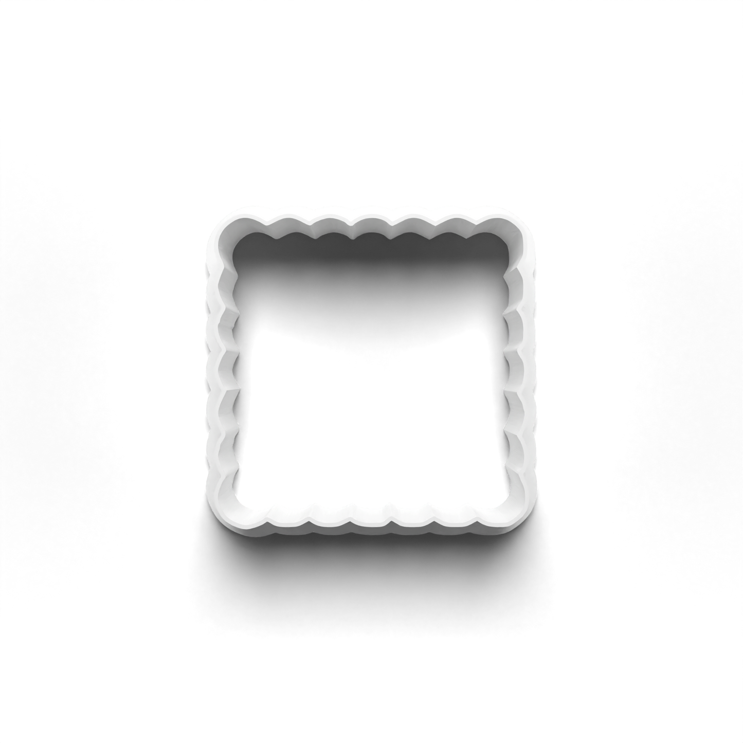 vintage scallopped cutter - 1109