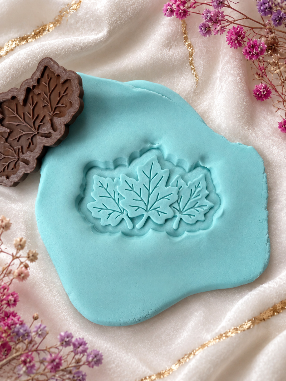 Autumn Leaves 3D Deboss & Matching Cookie Cutter
