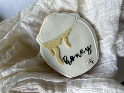 Honey pot - deboss and matching cutter