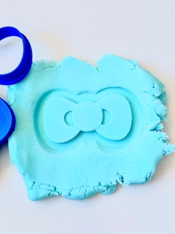 Kitty bow 3D deboss and cutter M1080