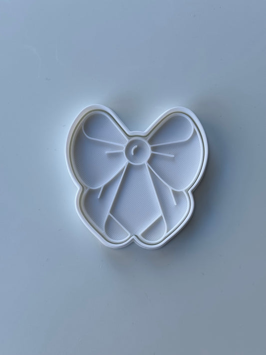 Bow stamp + matching cutter
