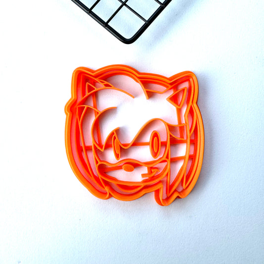 Amy rose Sonic The Hedgehog-inspired cookie cutter + stamp