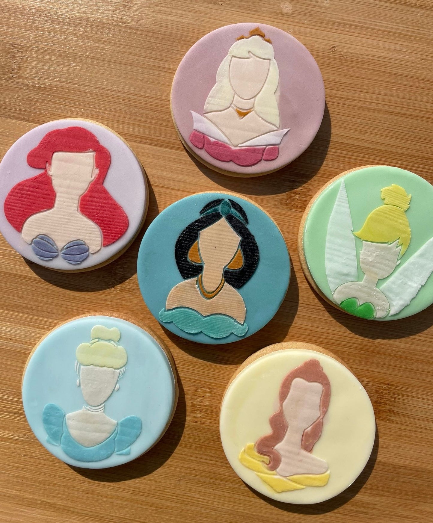 Set of 6 Princess- debossing (pop out)