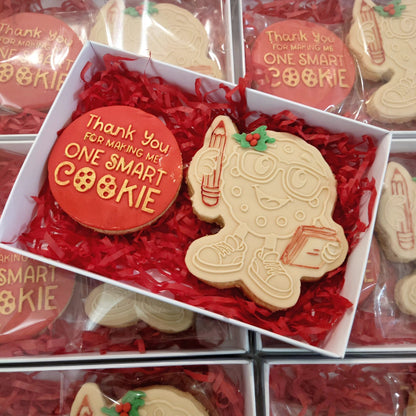 Teacher collection Debossing - smart cookie + matching cutter