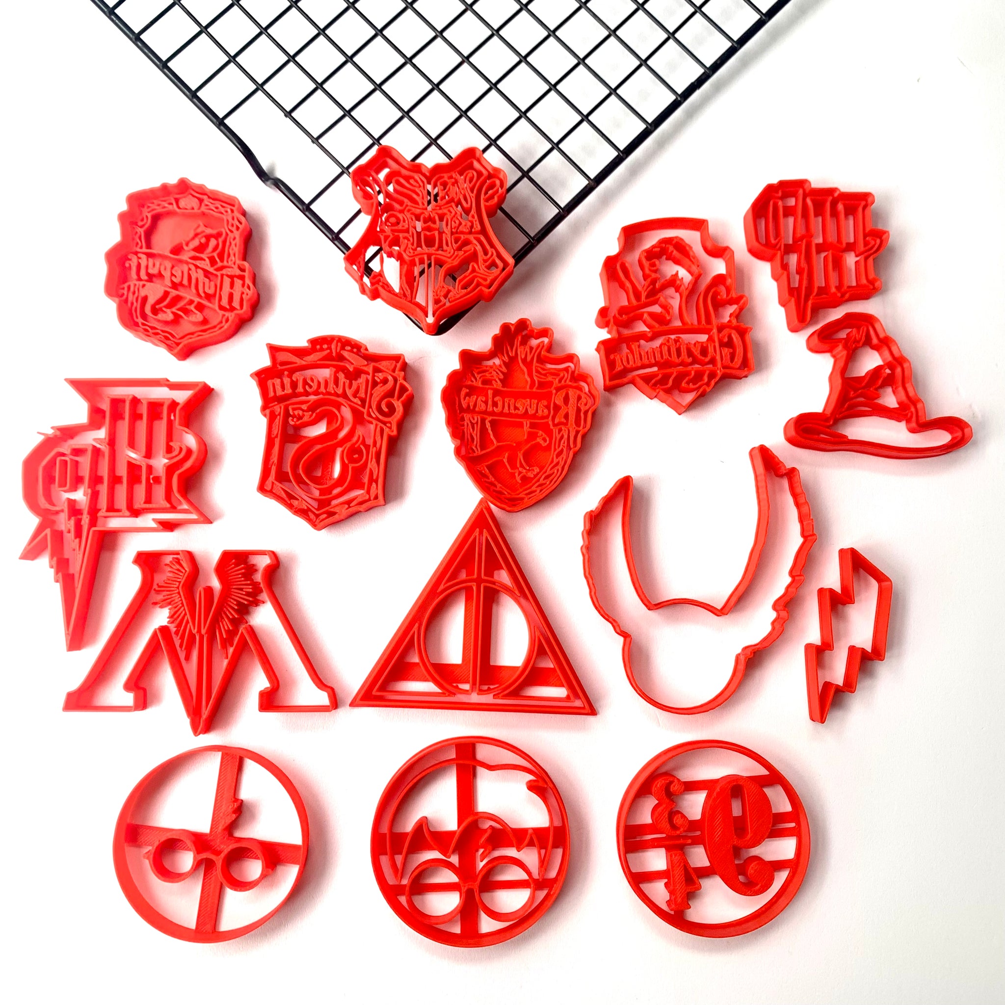 Harry Potter-Inspired Cookie cutter cake decoration – MEG cookie cutters