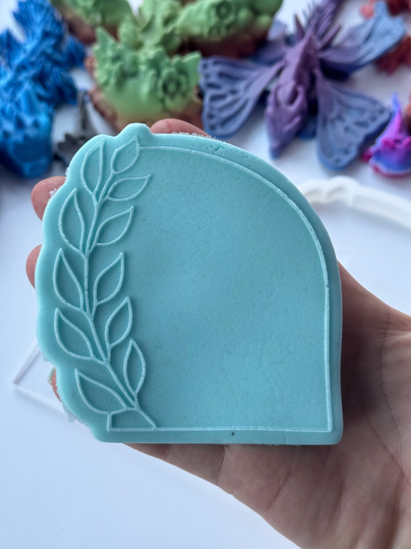 Arch with leaves - deboss and matching cutter M1078