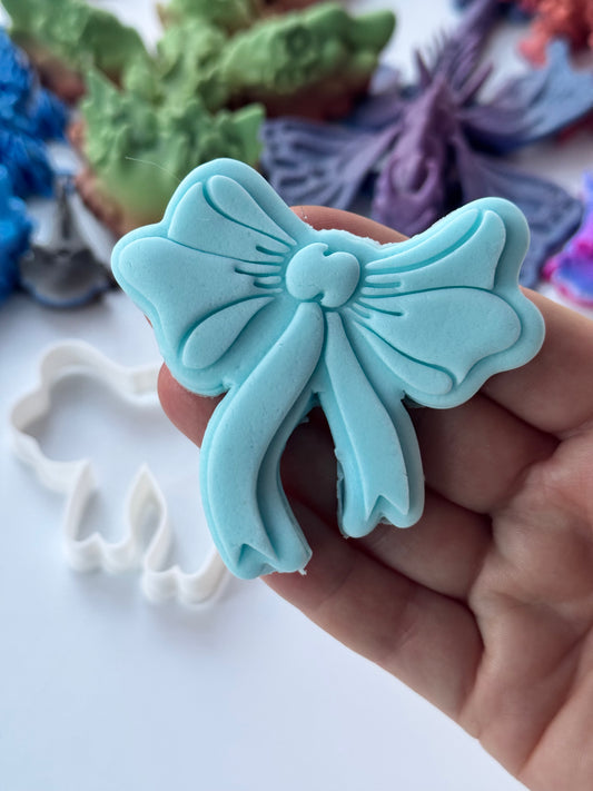 Bow 3D printed - style 1 - deboss + matching cutter