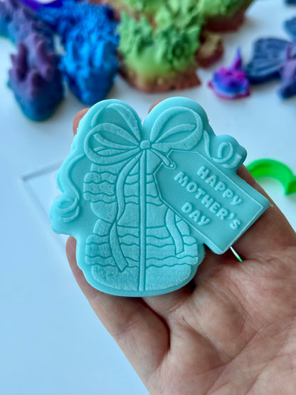 Happy Mother’s Day stack macarons with bow deboss and cutter
