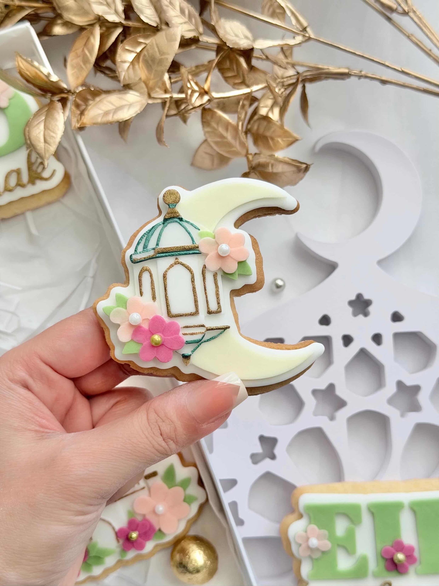 Crescent Lantern Floral moon Design - 3D deboss and matching cutter