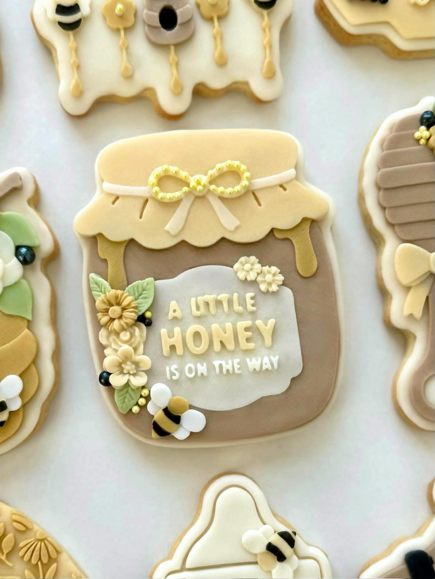 Bee theme - Honey jar 3D deboss and cutter