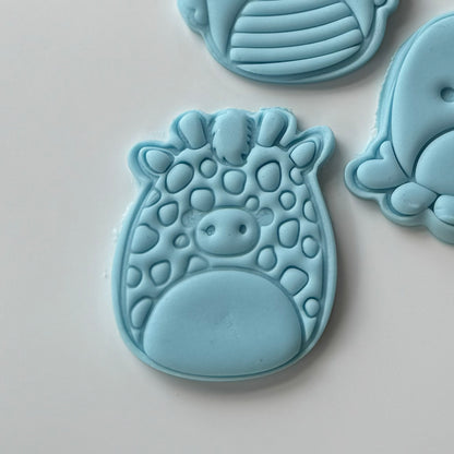 Squishmallows Gary Giraffe Cookie Cutter + stamp M1197