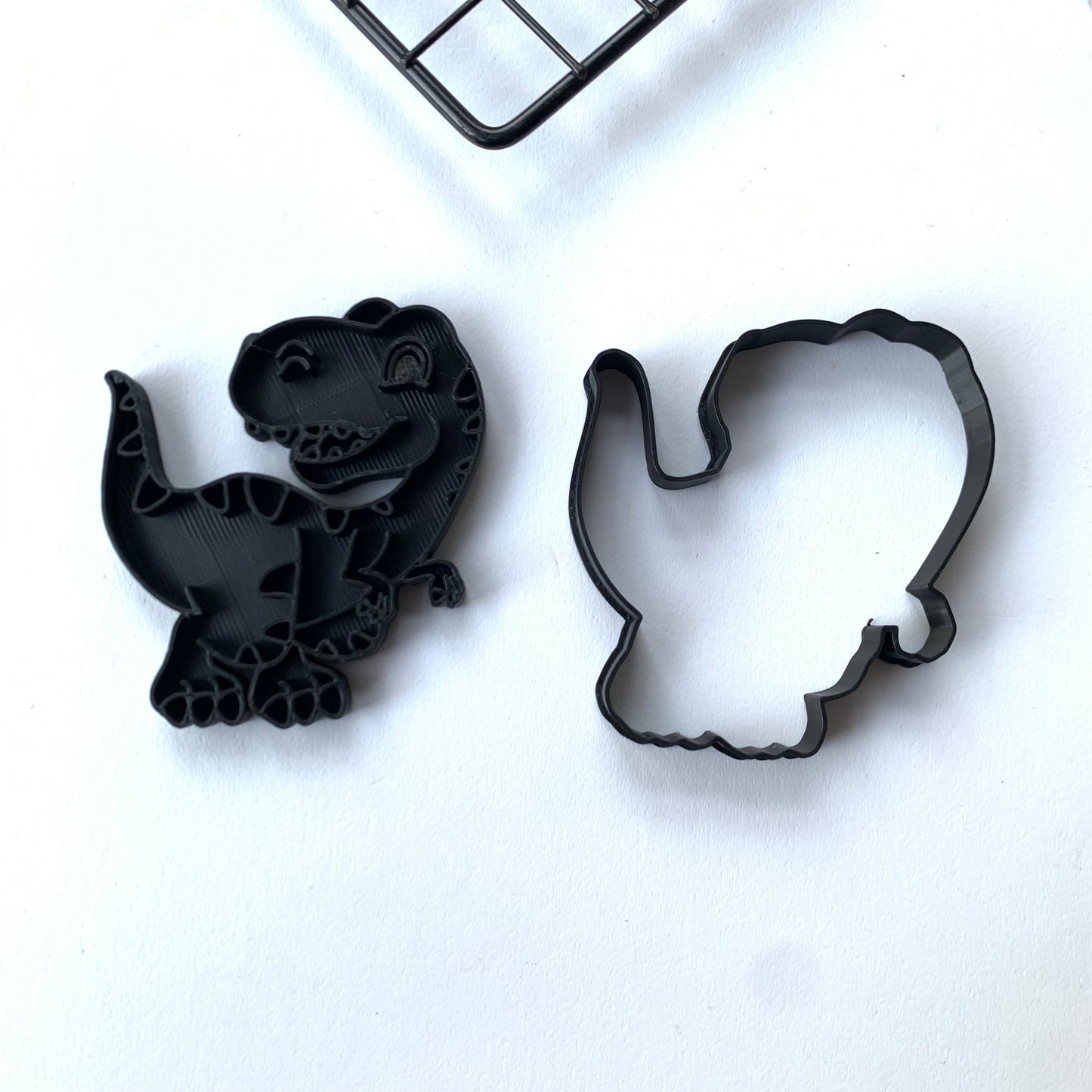 Dinosaur - Paint Your Own - Cookie cutter + Stamp