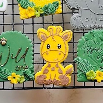 Giraffe deboss and matching cutter - jungle - safari
