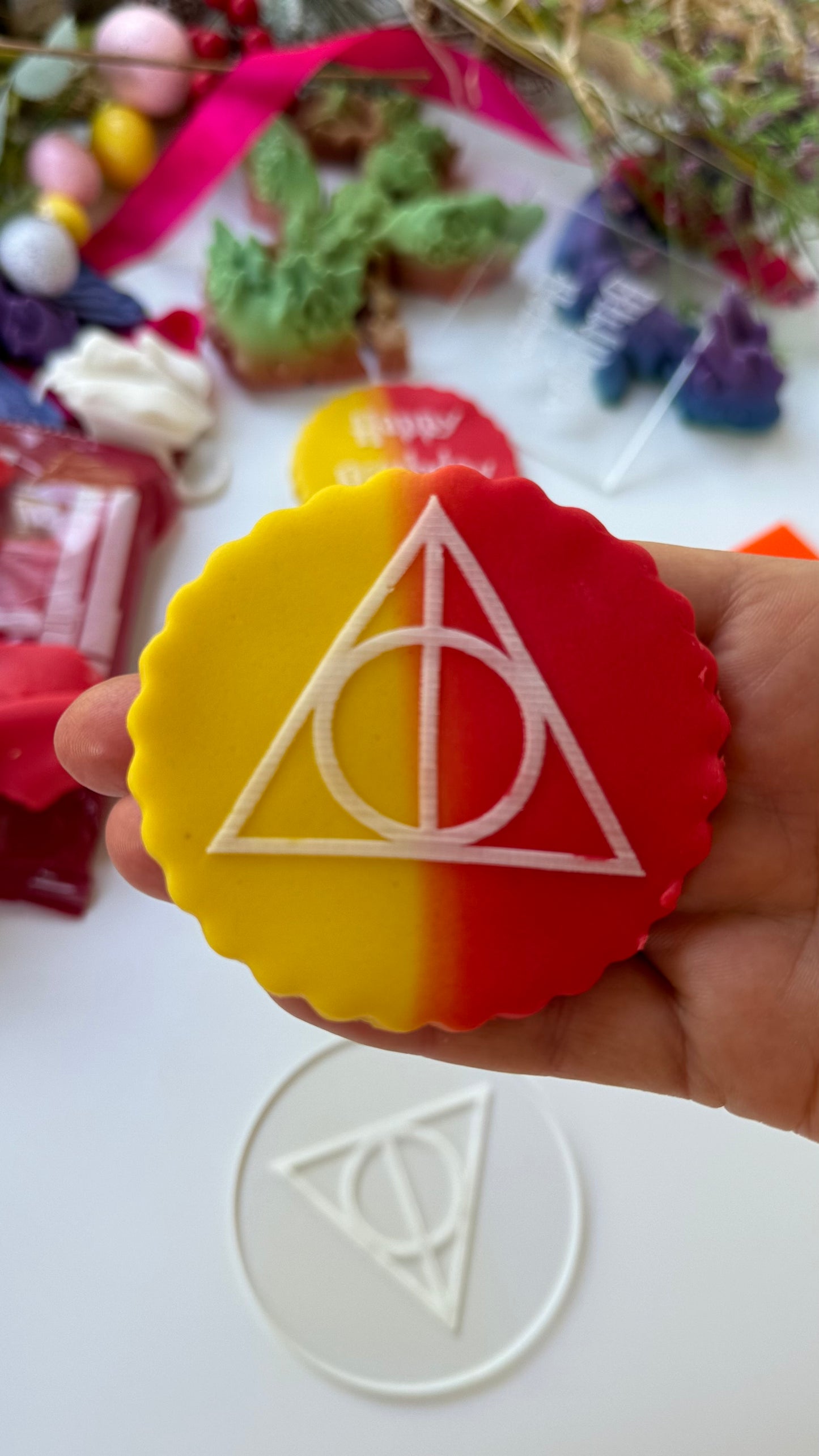 The deathly Hallows disc deboss - Harry Potter-inspired