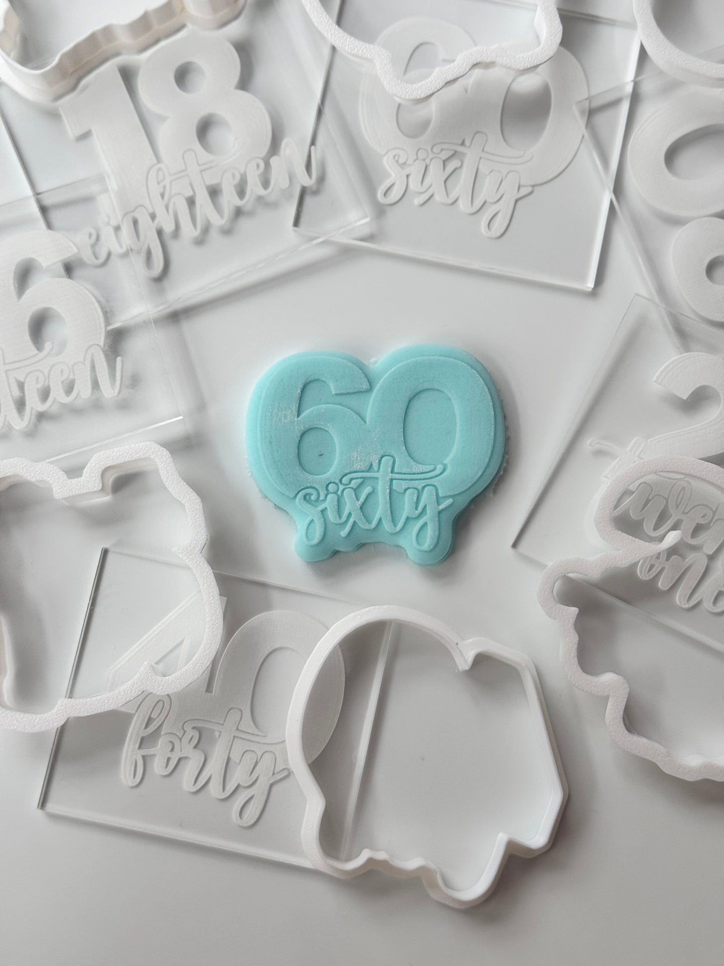 milestone number set- age 16-18-21-30-40-60 - 6 deboss + matching cutter