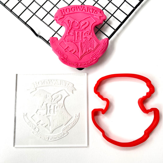 Hogwarts crest Harry Potter-inspired - deboss + cutter