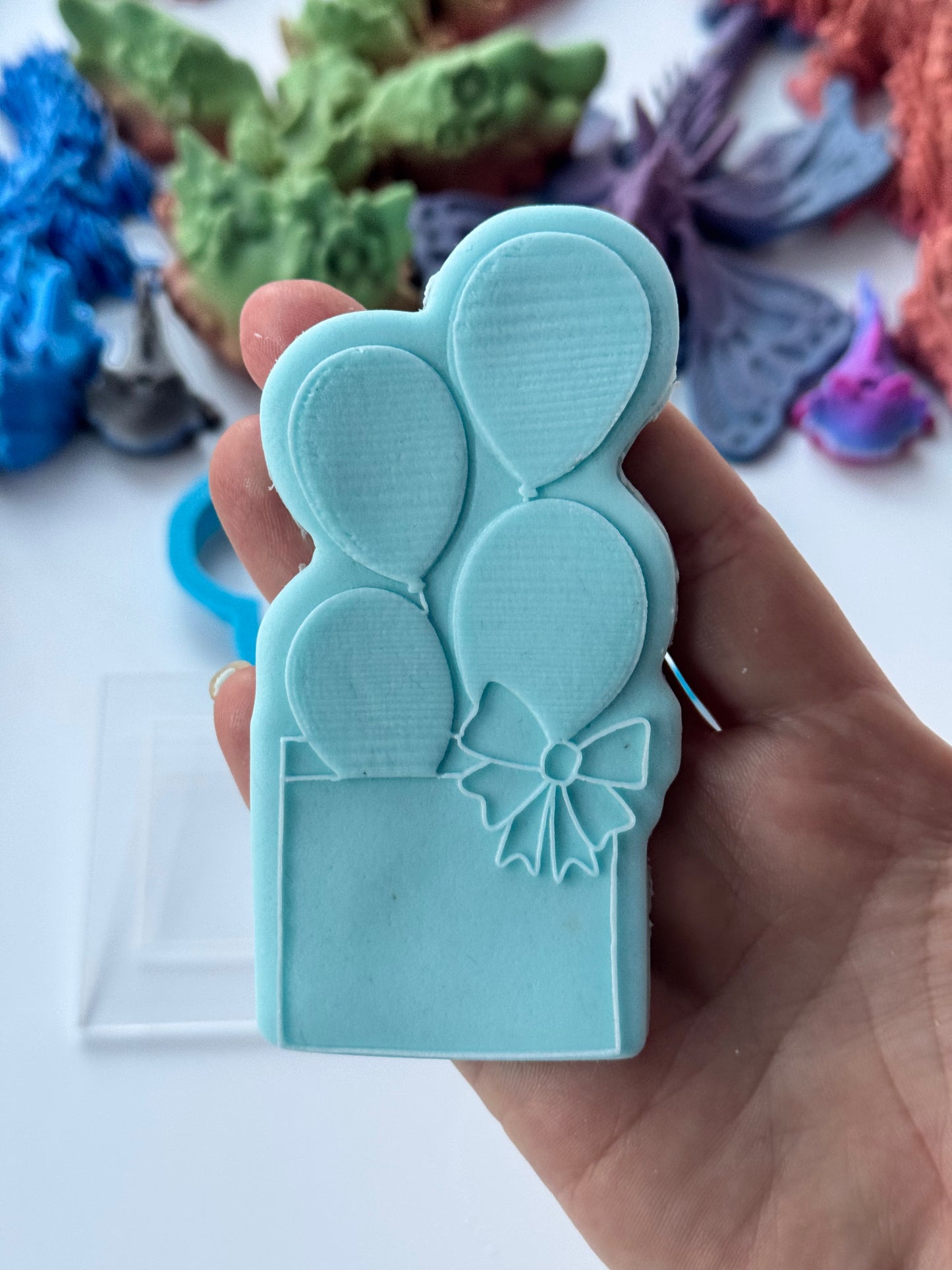 Box with balloon - deboss and matching cutter M1078