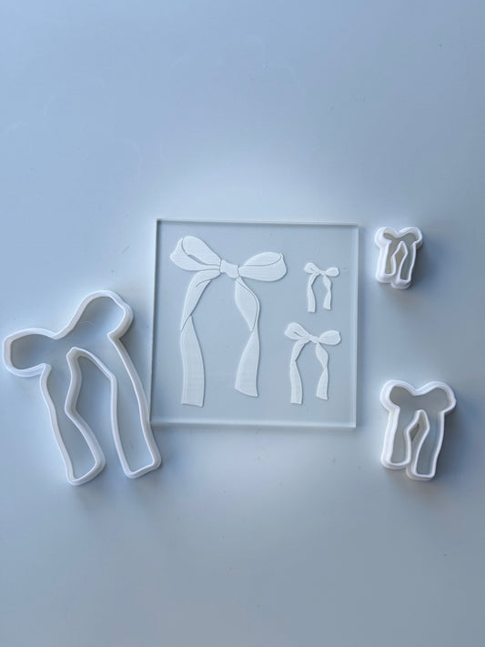 Set of 3 Bows deboss + matching cutter