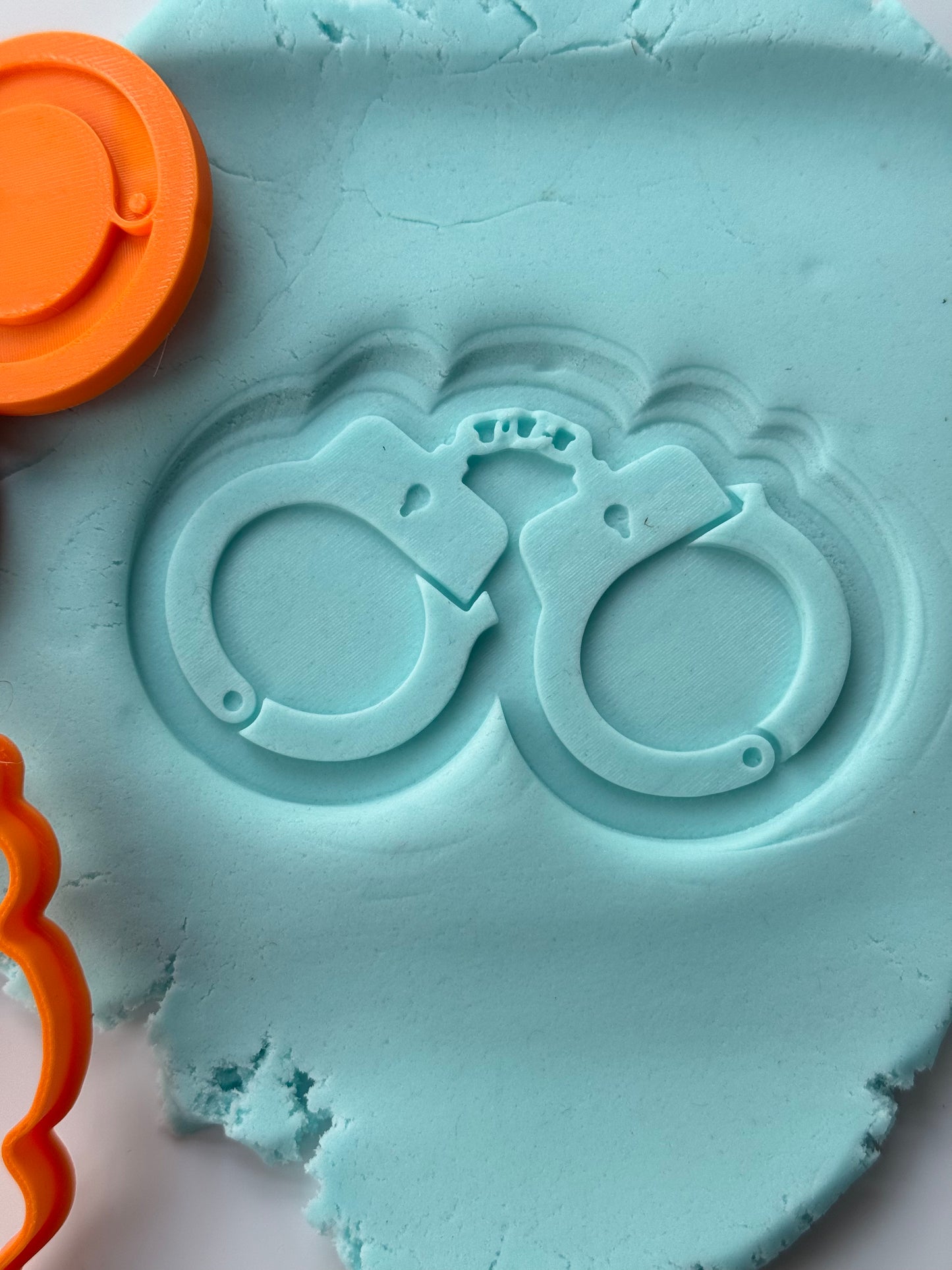 Handcuffs 3D deboss and matching cutter