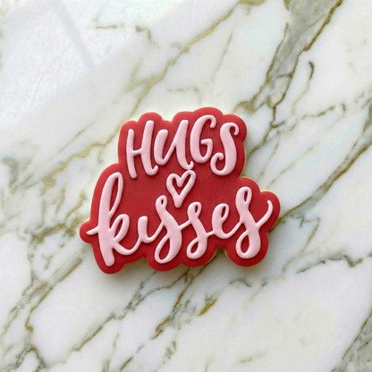Hugs kisses Debossing + matching cutter M1113