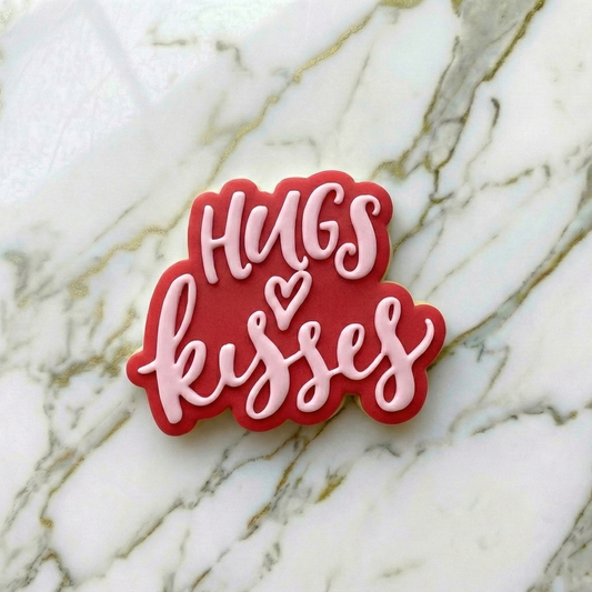 Hugs kisses Debossing + matching cutter M1113
