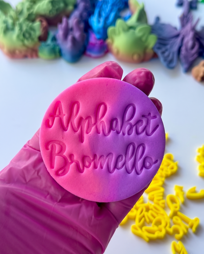 BROMELLO Font cupcake - Alphabet Embossing-Stamp M1333_1