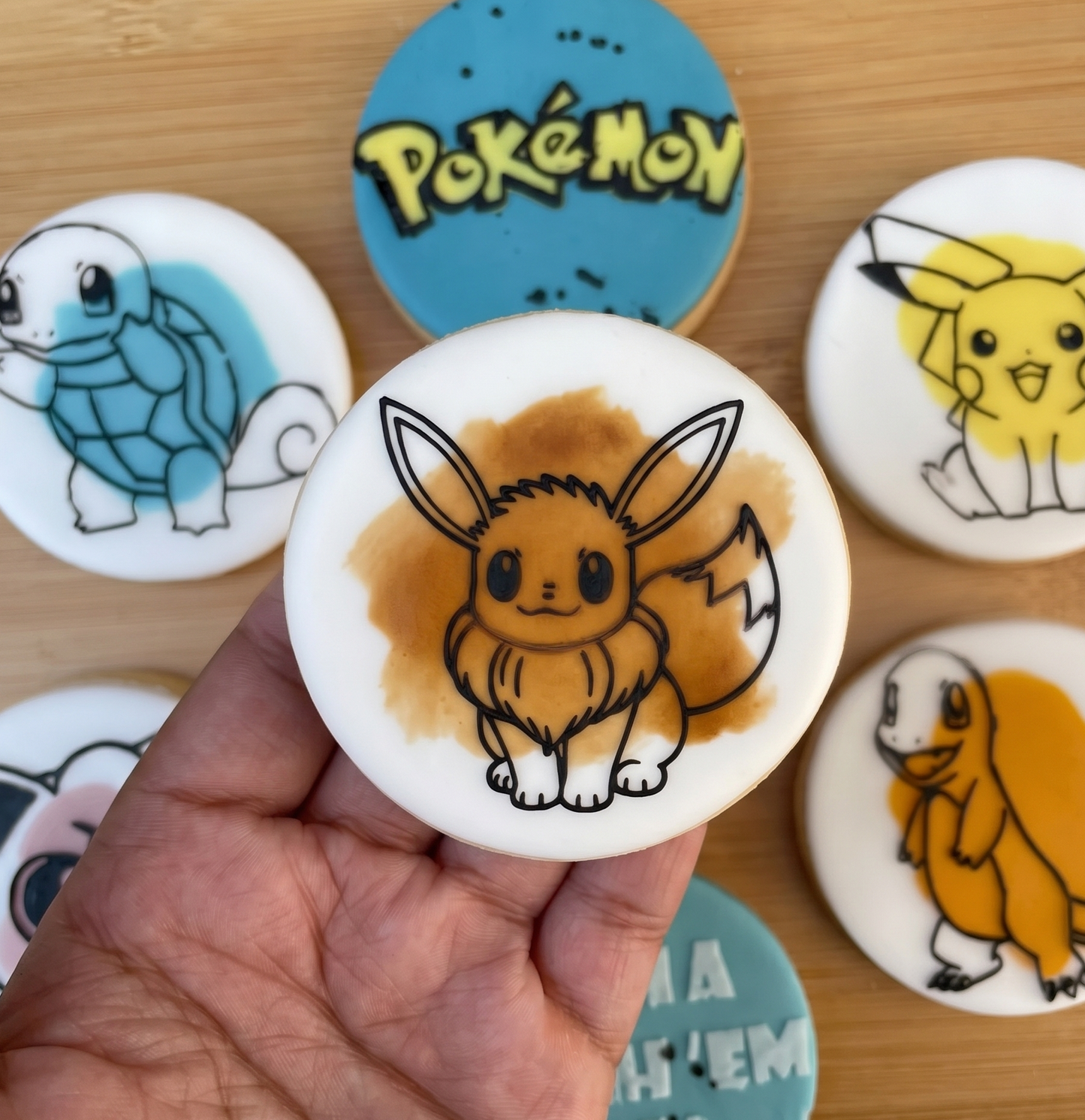 Pokemon eevee - debossing (pop out) circle
