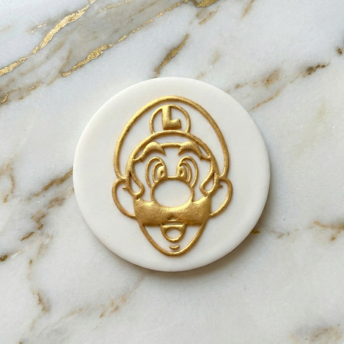 Super Mario - Luigi character - deboss