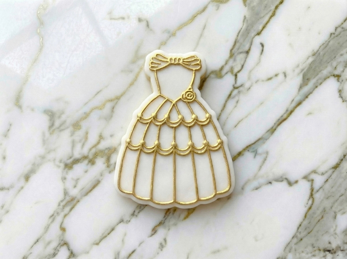 Belle Princess dress debossing (pop out) + cutter M1089