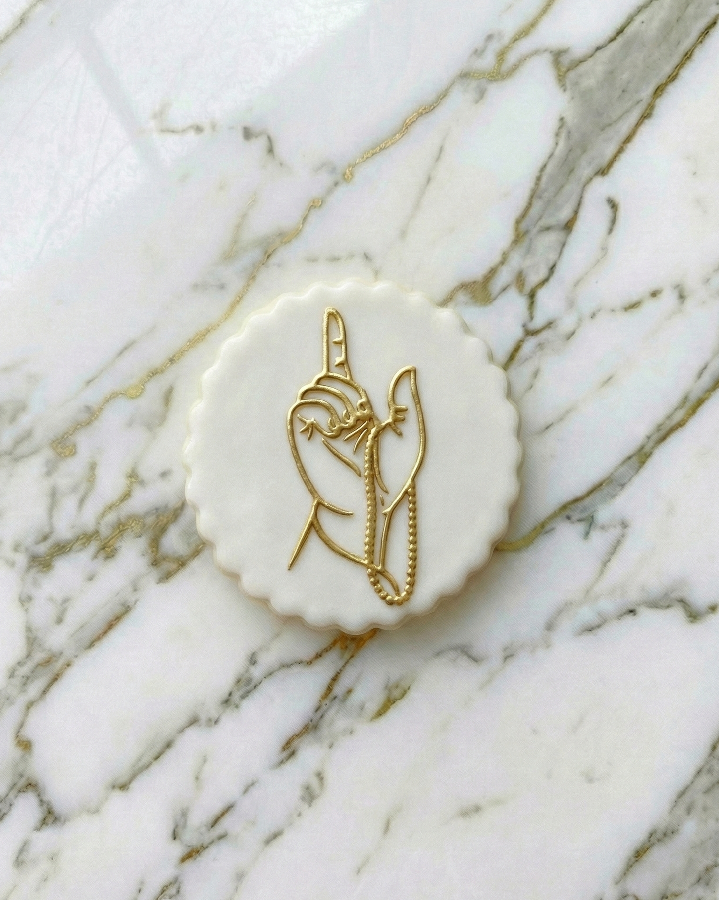 hand with bead deboss