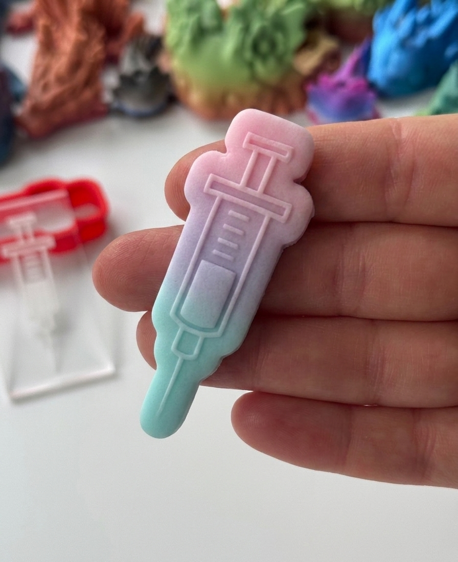 Nurse - Doctors theme Syringe deboss + cutter