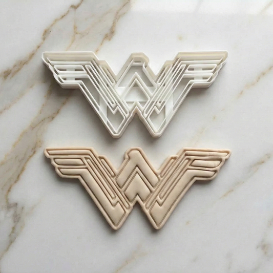 Wonderwoman Super Hero 006 Cookie Cutter Sugarcraft Cake Decorating UK Seller