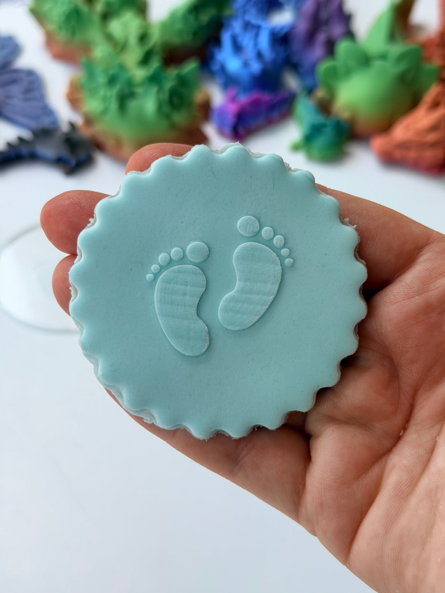 Mini deboss baby feet