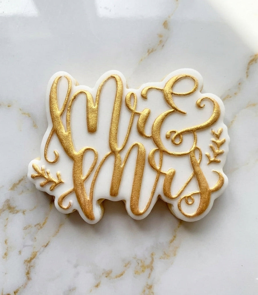 Mr & Mrs - deboss + matching cutter M1346