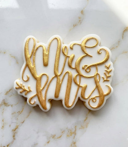 Mr & Mrs - deboss + matching cutter M1346