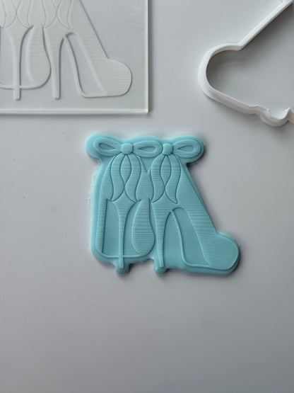 Bow heel shoes deboss + matching cutter M1044