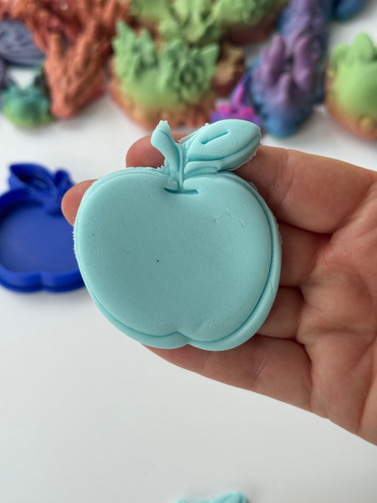 Apple stamp + cutter