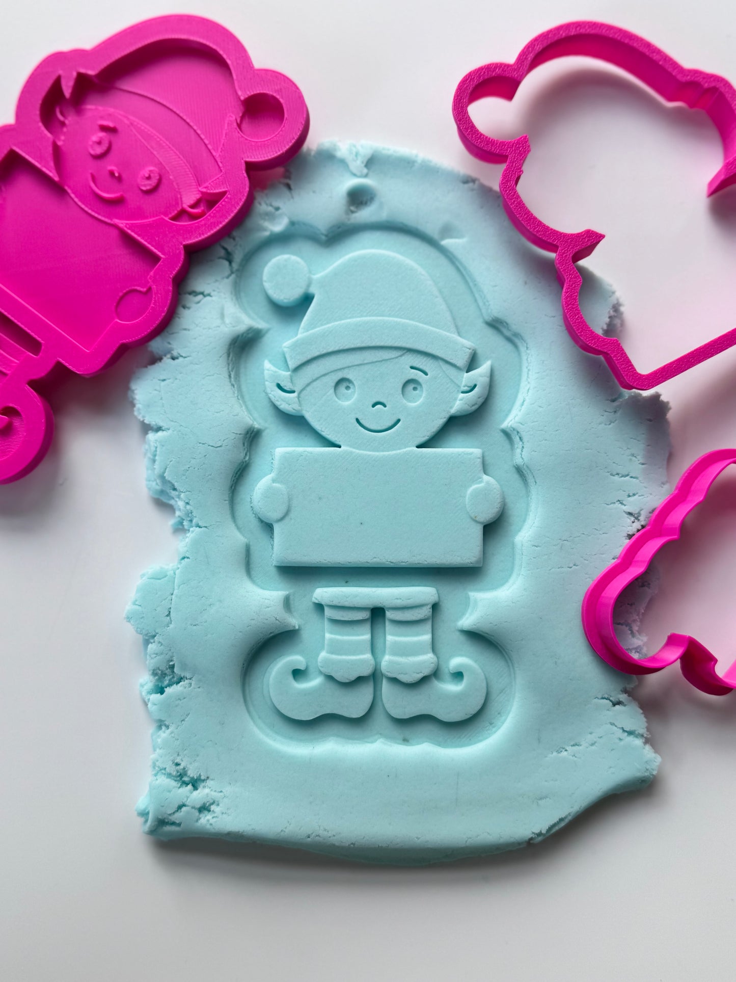 Christmas - Elf plaque  - 3d debossing and matching cutters MS1031