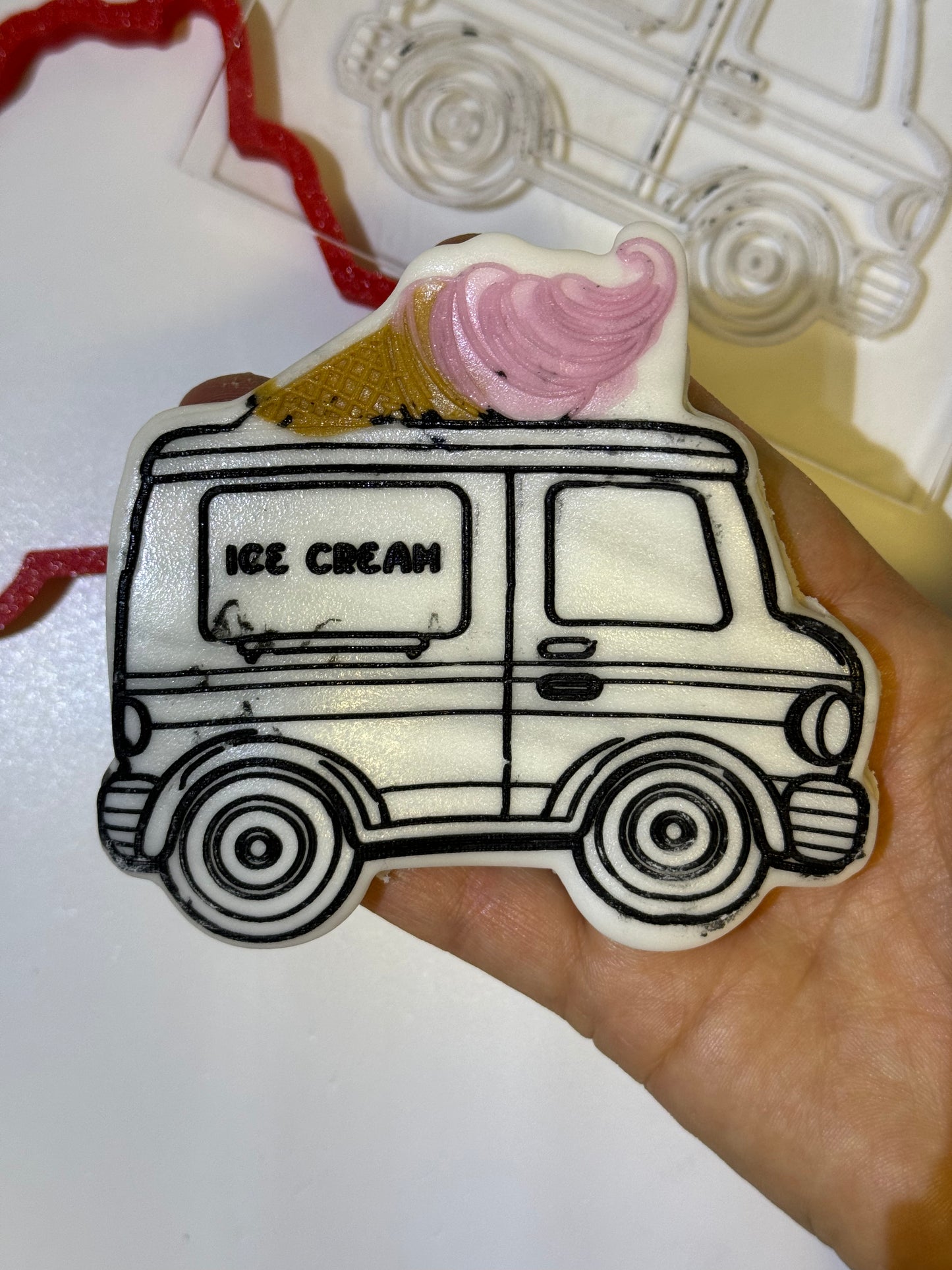 Ice cream van debossing + matching cutter