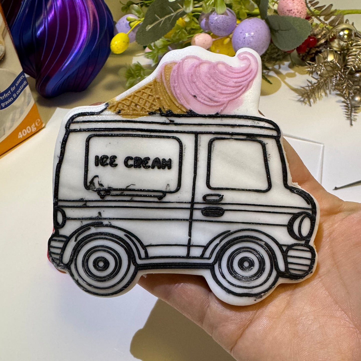 Ice cream van debossing + matching cutter