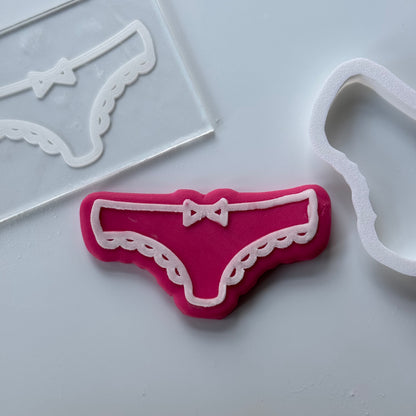 Underwear Bra and Knickers - deboss + cutter  - M1015