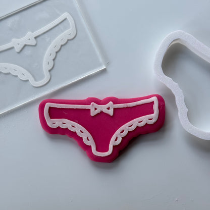 Underwear Bra and Knickers - deboss + cutter  - M1015