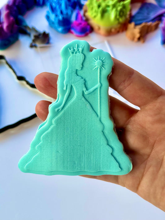 Wicked Glinda deboss and matching cutter M1075