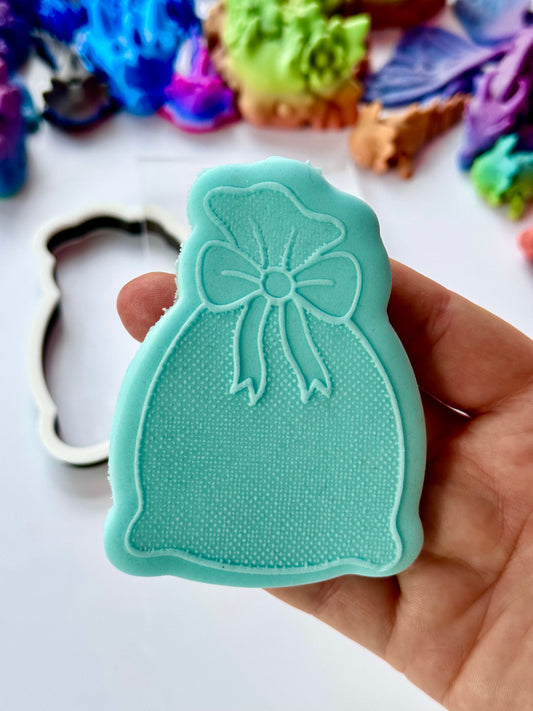 Christmas sack cutter and deboss M1071