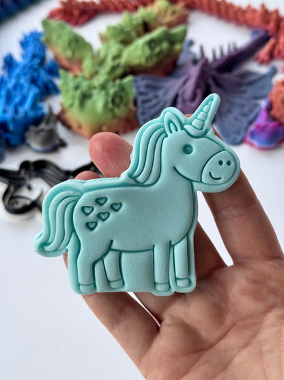 Unicorn cookie cutter and stamp M1079