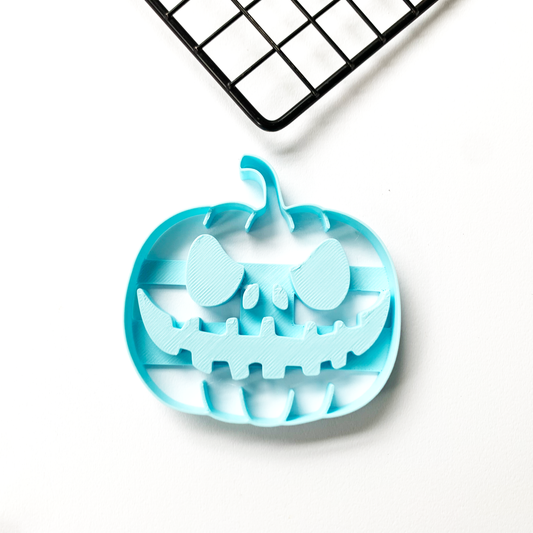 Halloween Uk Seller Plastic Biscuit Cookie Cutter Fondant Cake Decor Pumpkin 2 MEG cookie cutters