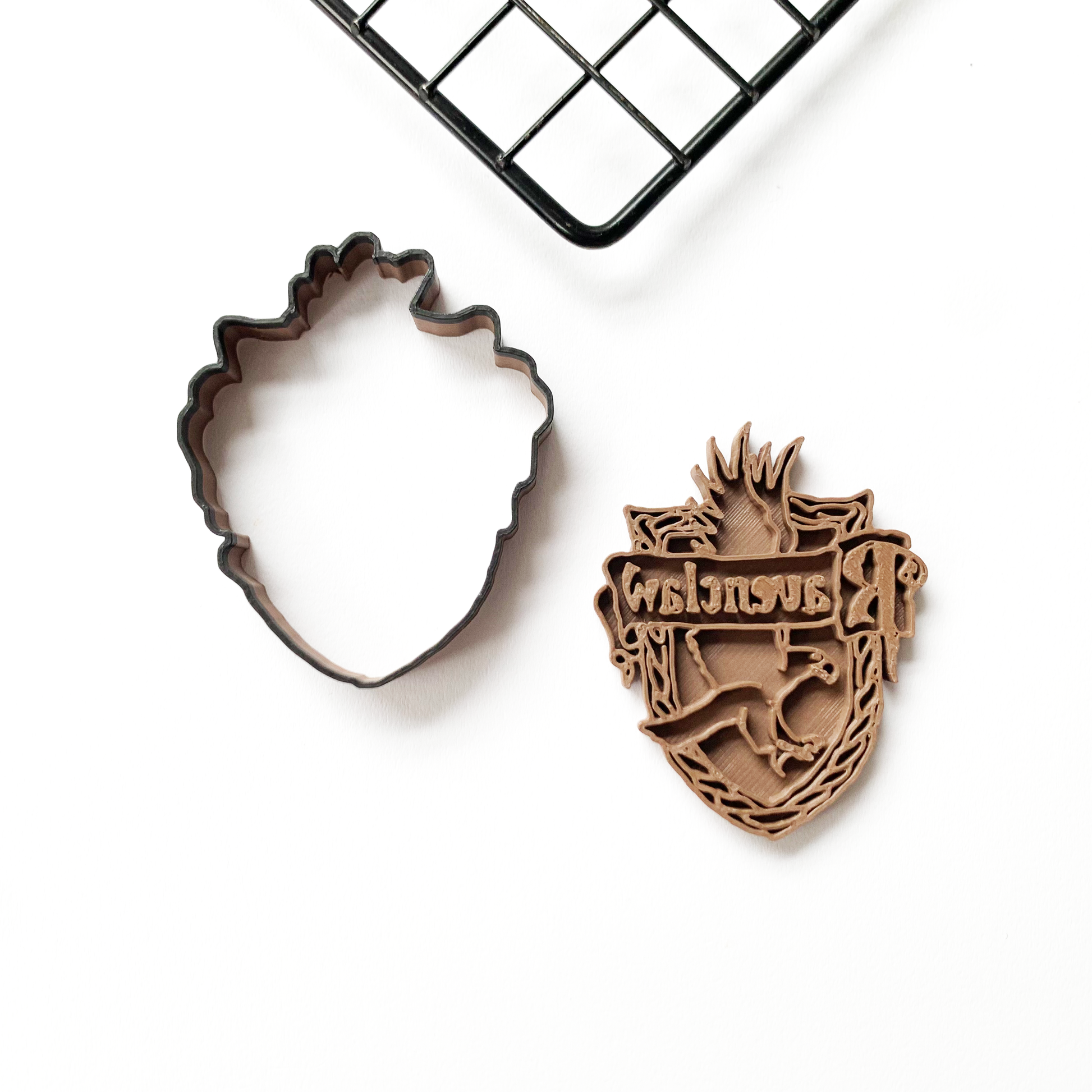 Ravenclaw badge Harry Potter-inspired Cookie Cutter Fondant Cake Decorating Mold MEG cookie cutters