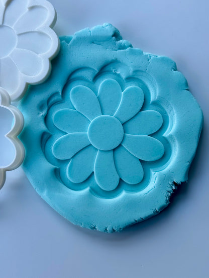 Daisy flower cookie cutter and matching 3D deboss