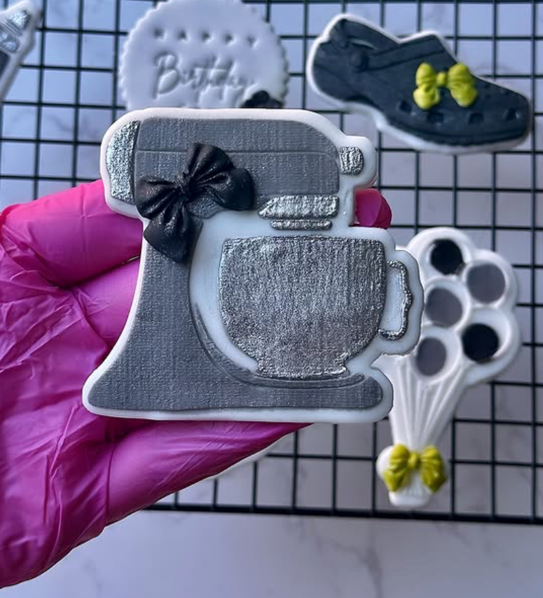 Kitchen Mixer deboss + matching cutter