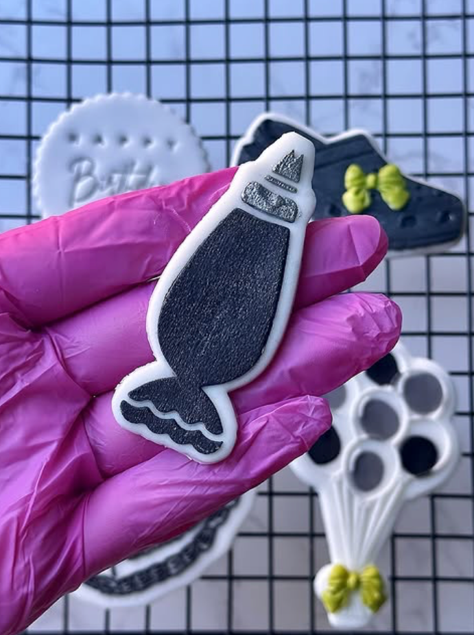 Piping bag deboss + matching cutter